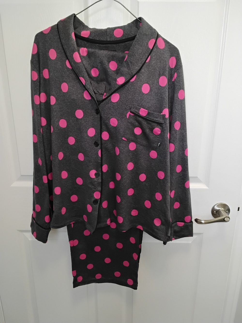 Vera Wang Gray Pajama Set with Pink Polka Dots Size XL